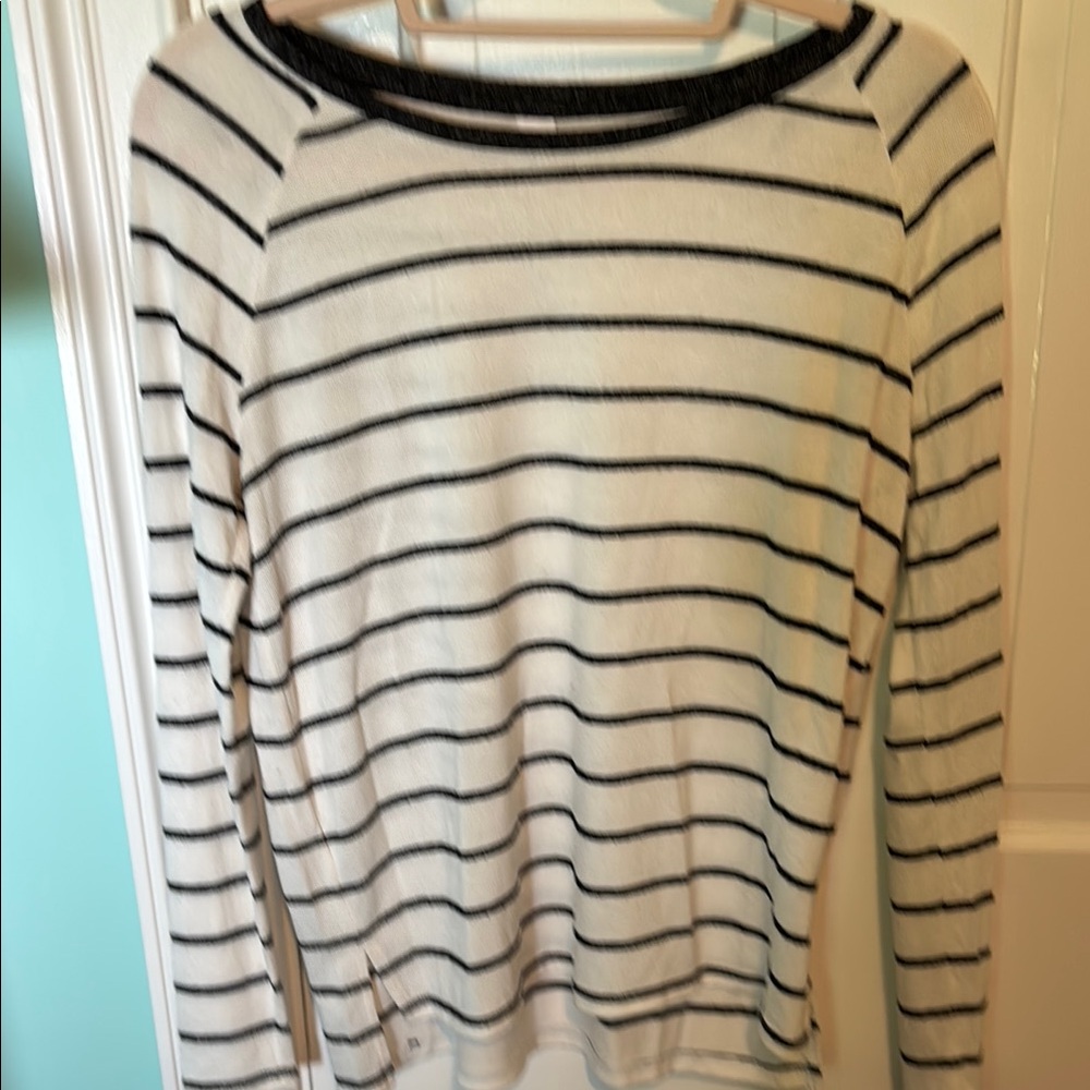 Old Navy Black and White Crew Neck Sweater